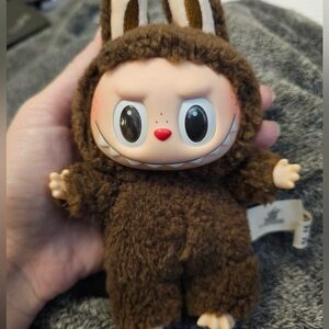 TRADED          THE MONSTERS - Exciting Macaron: Sea Salt Coconut